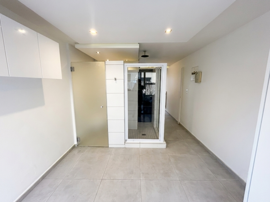 To Let 1 Bedroom Property for Rent in Table View Western Cape
